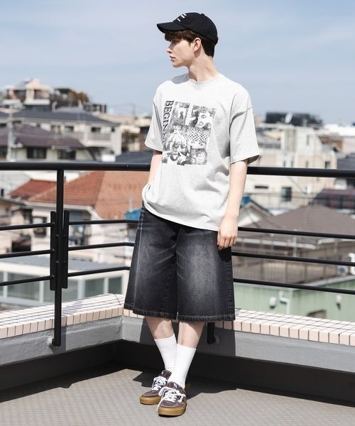PBLIM(ページボーイリム)の「《UNISEX》モノクロフォトTシャツ(Tシャツ/カットソー・レディース・オフホワイト/グレー・MEDIUM/LARGE)」の14枚目の写真