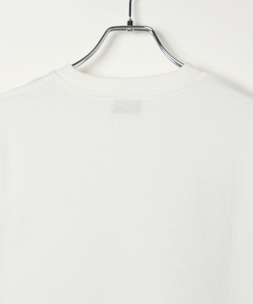 PBLIM(ページボーイリム)の「《UNISEX》モノクロフォトTシャツ(Tシャツ/カットソー・レディース・オフホワイト/グレー・MEDIUM/LARGE)」の6枚目の写真
