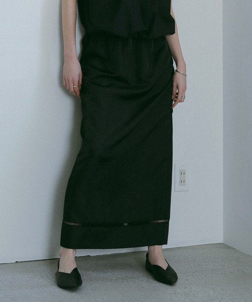 MANOF(マノフ)の「HASHIGO LACE STRAIGHT SKIRT(スカート・レディース・ブラック/アイボリー・M/S)」の2枚目の写真