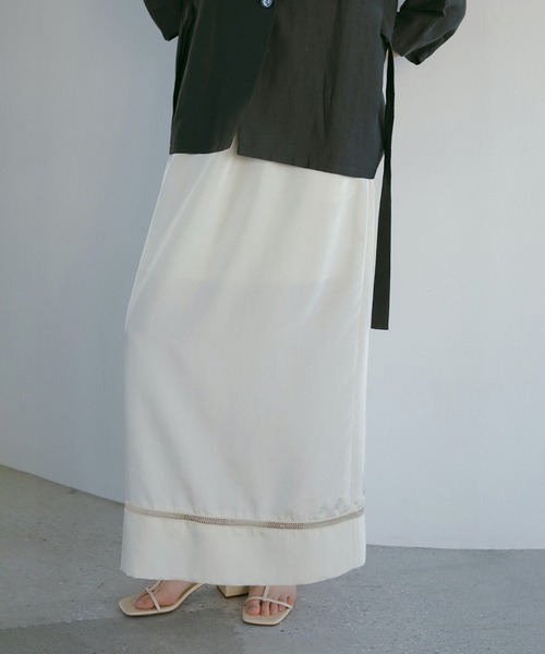 MANOF(マノフ)の「HASHIGO LACE STRAIGHT SKIRT(スカート・レディース・ブラック/アイボリー・M/S)」の5枚目の写真
