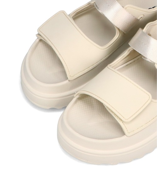 ORiental TRaffic（オリエンタルトラフィック）の「軽量 ベルクロEVAサンダル/OT3228 ボリュームソール 厚底 ベルクロ（サンダル・レディース・ホワイト/ブラック・22.5cm/23.5cm/24.5cm/25.5cm）」の6枚目の写真
