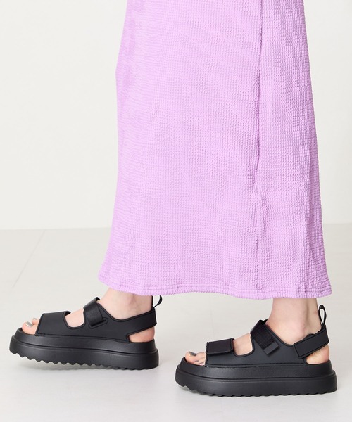 ORiental TRaffic（オリエンタルトラフィック）の「軽量 ベルクロEVAサンダル/OT3228 ボリュームソール 厚底 ベルクロ（サンダル・レディース・ホワイト/ブラック・22.5cm/23.5cm/24.5cm/25.5cm）」の21枚目の写真