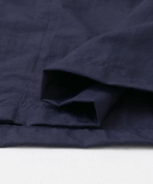 ITEMS URBANRESEARCH(アイテムズ アーバンリサーチ)の「『撥水/イージーケア/接触冷感/UVカット』タスランナイロンスナップボタン半袖シャツ(シャツ/ブラウス・メンズ・ネイビー/チャコールグレー/ブラック・LARGE/MEDIUM)」の15枚目の写真