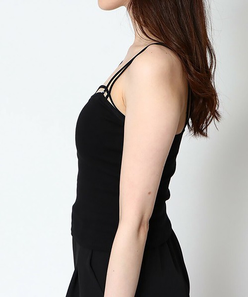 GORGE(ゴージ)の「《ダブルストラップ×美デコルテ》レディース カップ付きキャミソール インナー 重ね着 春夏秋(キャミソール・レディース・ホワイト/ベージュ/グレー/ブラック・F)」の7枚目の写真