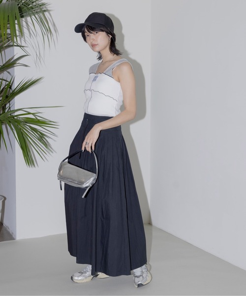 Eimee Law（エイミーロウ）の「配色メロウ テレコタンク（タンクトップ・レディース・ブラック/オフホワイト/ネイビー/モカ・FREE）」の6枚目の写真