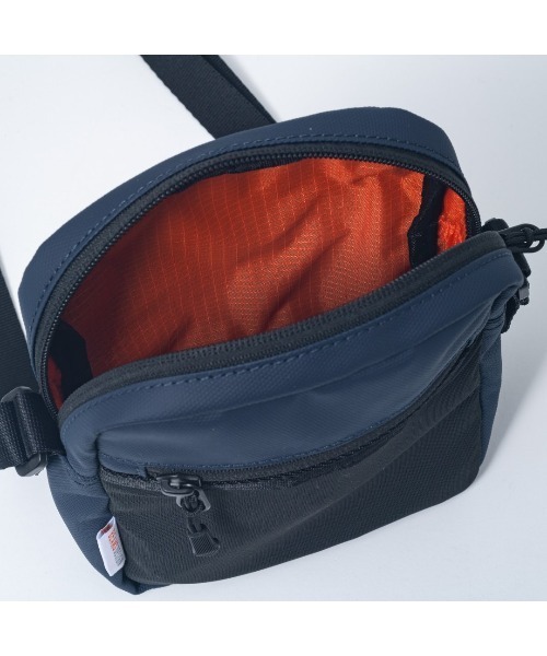 BEAMS DESIGN（ビームス デザイン）の「BEAMSDESIGN（ビームスデザイン）エラスティックメッシュ ショルダーバッグ（ショルダーバッグ・メンズ・グレー/ネイビー/ブラック/サンドベージュ/ライトグレー・FREE）」の8枚目の写真