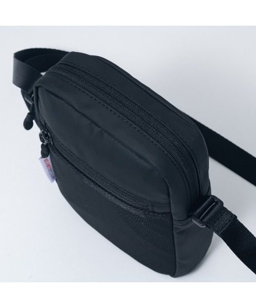 BEAMS DESIGN（ビームス デザイン）の「BEAMSDESIGN（ビームスデザイン）エラスティックメッシュ ショルダーバッグ（ショルダーバッグ・メンズ・グレー/ネイビー/ブラック/サンドベージュ/ライトグレー・FREE）」の11枚目の写真