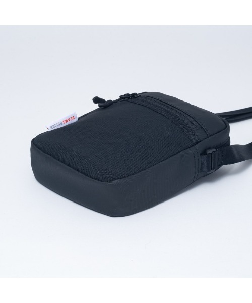 BEAMS DESIGN（ビームス デザイン）の「BEAMSDESIGN（ビームスデザイン）エラスティックメッシュ ショルダーバッグ（ショルダーバッグ・メンズ・グレー/ネイビー/ブラック/サンドベージュ/ライトグレー・FREE）」の14枚目の写真