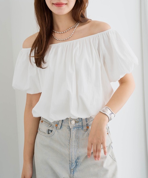 M y u(ミュー)の「【ZOZO限定アイテム】バルーンシャーリングオフショルトップス(シャツ/ブラウス・レディース・ピンク/ブルー/アイボリー・FREE)」の1枚目の写真
