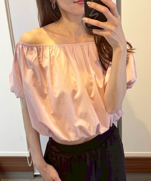 M y u(ミュー)の「【ZOZO限定アイテム】バルーンシャーリングオフショルトップス(シャツ/ブラウス・レディース・ピンク/ブルー/アイボリー・FREE)」の13枚目の写真