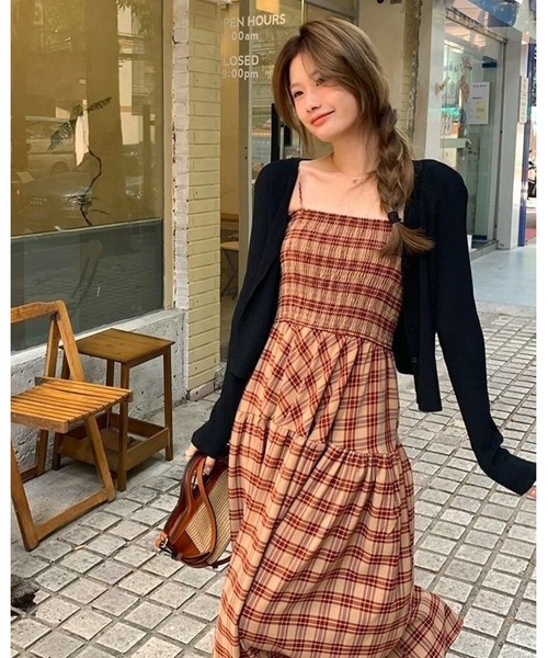 FUNdaysion(ファンデイション)の「チェック柄ロングフレアキャミワンピース(ワンピース・レディース・ネイビー/ベージュ/レッド・M)」の21枚目の写真