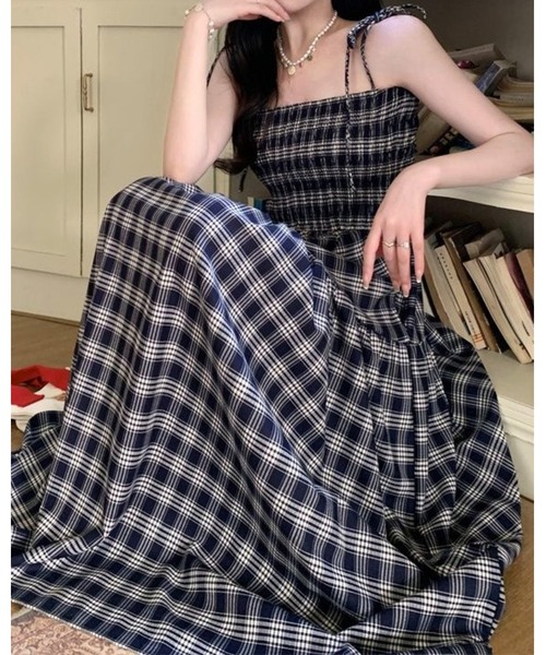 FUNdaysion(ファンデイション)の「チェック柄ロングフレアキャミワンピース(ワンピース・レディース・ネイビー/ベージュ/レッド・M)」の18枚目の写真