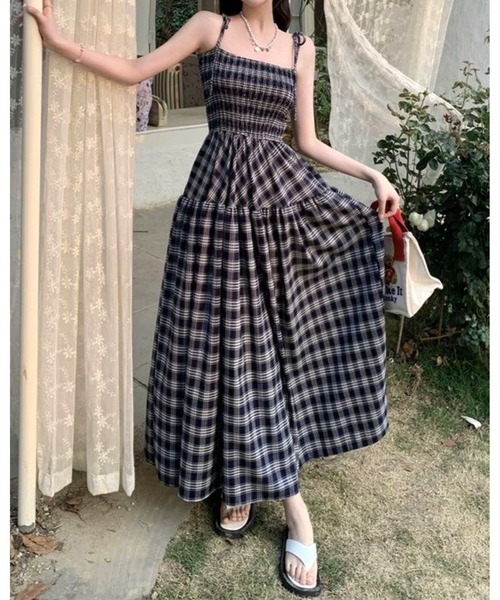 FUNdaysion(ファンデイション)の「チェック柄ロングフレアキャミワンピース(ワンピース・レディース・ネイビー/ベージュ/レッド・M)」の16枚目の写真