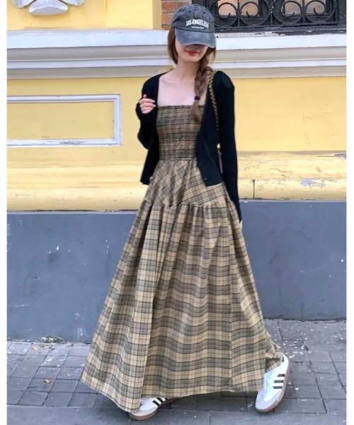 FUNdaysion(ファンデイション)の「チェック柄ロングフレアキャミワンピース(ワンピース・レディース・ネイビー/ベージュ/レッド・M)」の10枚目の写真