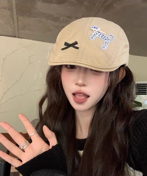 gossip!ロサンゼルス(ゴシップロサンゼルス)の「パッチアクセント ガーリーハンチング(ハンチング/ベレー帽・レディース・ベージュ/ブラック・FREE)」の6枚目の写真