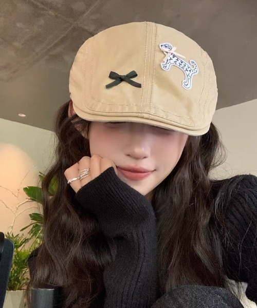 gossip!ロサンゼルス(ゴシップロサンゼルス)の「パッチアクセント ガーリーハンチング(ハンチング/ベレー帽・レディース・ベージュ/ブラック・FREE)」の9枚目の写真