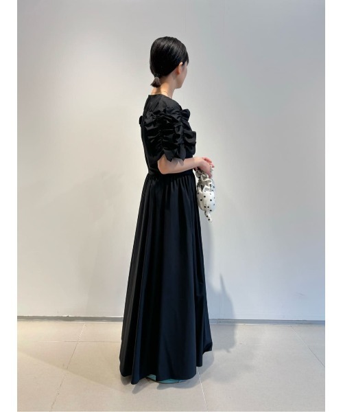 COLUMN（コラム）の「COLUMN / フリルスリーブドレス《EXCLUSIVE》（ワンピース・レディース・ネイビー/ブラック/グレイッシュベージュ・36/38）」の20枚目の写真