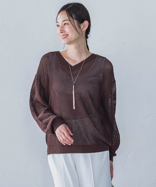 LAUTREAMONT(ロートレアモン)の「ドライタッチメッシュVネックニット≪手洗い可能≫(ニット/セーター・レディース・ブラウン/ホワイト/ブルー・9号)」の4枚目の写真