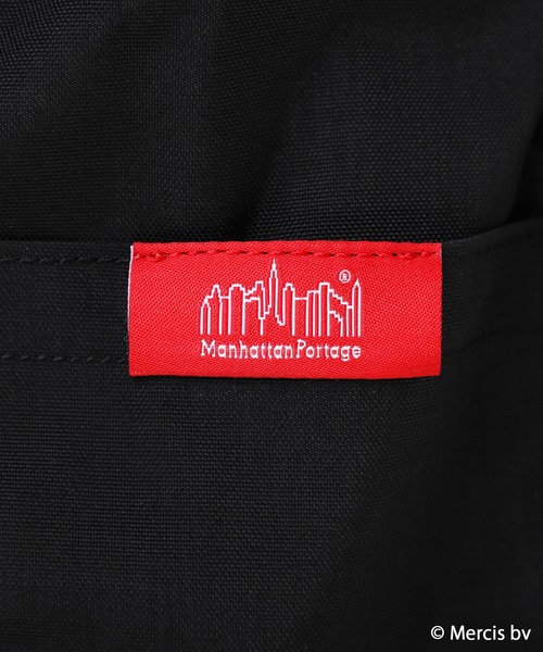 Manhattan Portage（マンハッタンポーテージ）の「SERENE TOTE BAG 500D CORDURA MIFFY 70TH（トートバッグ・レディース・ブラック・MEDIUM）」の8枚目の写真