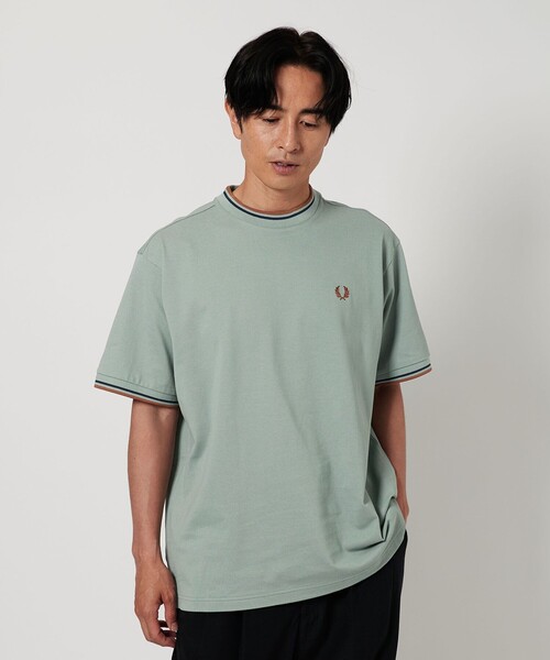 美品★フレッドペリー★ショート丈Tシャツ 別注】＜FRED PERRY＞ショートスリーブ Tシャツ（Tシャツ