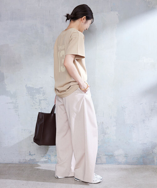 SLOBE IENA(スローブイエナ)の「《WEB限定/追加3》Treize 13 Tシャツ(Tシャツ/カットソー・レディース・ホワイト/ベージュ/ネイビー・FREE)」の22枚目の写真