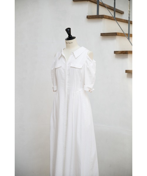Her lip to(ハーリップトゥー)の「Open Shoulder Tuck Shirt Dress(ワンピース・レディース・ホワイト/ブラック・S/M)」の14枚目の写真