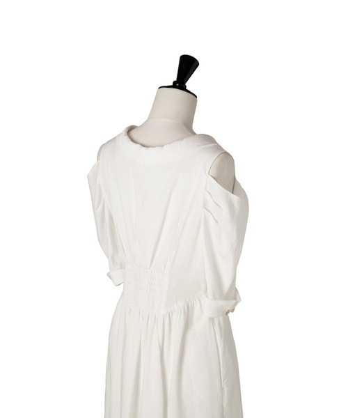 Her lip to(ハーリップトゥー)の「Open Shoulder Tuck Shirt Dress(ワンピース・レディース・ホワイト/ブラック・S/M)」の6枚目の写真