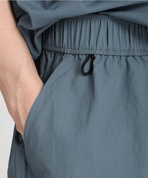 VANS（バンズ）の「YUSUKE HANAI ウーブンショーツ（その他パンツ・メンズ・ブラック/グレイッシュブルー・SMALL/MEDIUM/LARGE/X-LARGE/XX-LARGE/X-SMALL）」の14枚目の写真