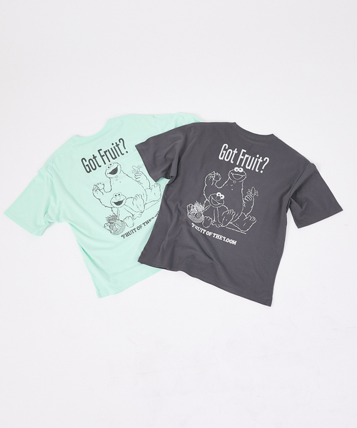 FRUIT OF THE LOOM（フルーツオブザルーム）の「【FRUIT OF THE LOOM/フルーツ オブ ザ ルーム】SESAME STREET×FTL Illust T-Shirt コラボ半袖Tシャツ/プリント（Tシャツ/カットソー・メンズ・ブラック/ブルー系その他・S/M/L）」の11枚目の写真