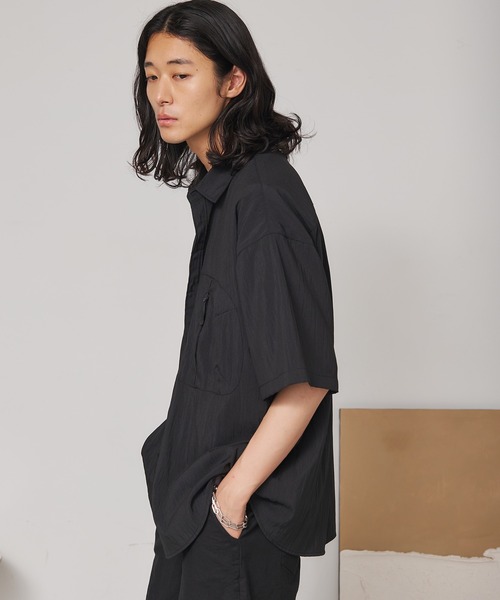 SEN TOKYO(セントーキョー)の「ファスナーポケット半袖シャツ(シャツ/ブラウス・メンズ・ベージュ/ブラック・L/M)」の3枚目の写真