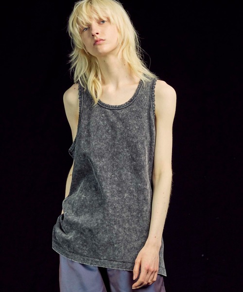MAISON SPECIAL(メゾンスペシャル)の「《UNISEX》Chemical Over-Dye Fraise Layered Square Tank Top/ケミカルオーバーダイフライスレイヤードスクエアタンクトップ【MAISON SPECIAL/メゾンスペシャル】(タンクトップ・メンズ・ブラック/ホワイト・2/1)」の2枚目の写真