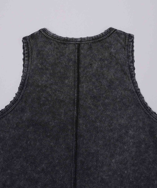 MAISON SPECIAL(メゾンスペシャル)の「《UNISEX》Chemical Over-Dye Fraise Layered Square Tank Top/ケミカルオーバーダイフライスレイヤードスクエアタンクトップ【MAISON SPECIAL/メゾンスペシャル】(タンクトップ・メンズ・ブラック/ホワイト・2/1)」の3枚目の写真