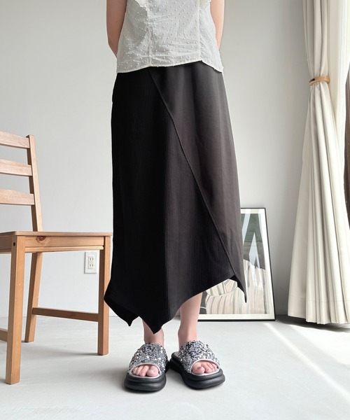 LUGG NAGG(ラグナグ)の「【Design Note】【厚底】プラットフォームスライドラメサンダル(サンダル・レディース・シルバー/ブラック/ホワイト・L/LL/M/S)」の16枚目の写真
