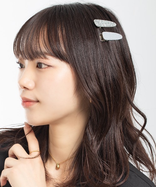 美品　ヘアピン　4点　セット 花形のヘアピン 4点セット - メルカリ