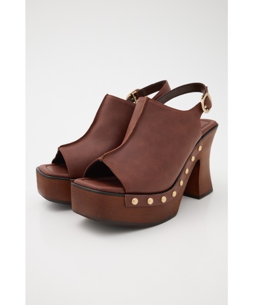 新品未使用 moussy LIMITED WOODEN SOLE サボ MOUSSY（マウジー）の「WOOD SOLE STUDS サボ（スリッポン