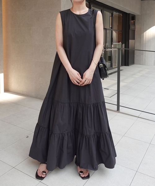 日本未入荷★Karen Millen ノースリーブティアードワンピース セール】ノースリーブティアードワンピース（ワンピース