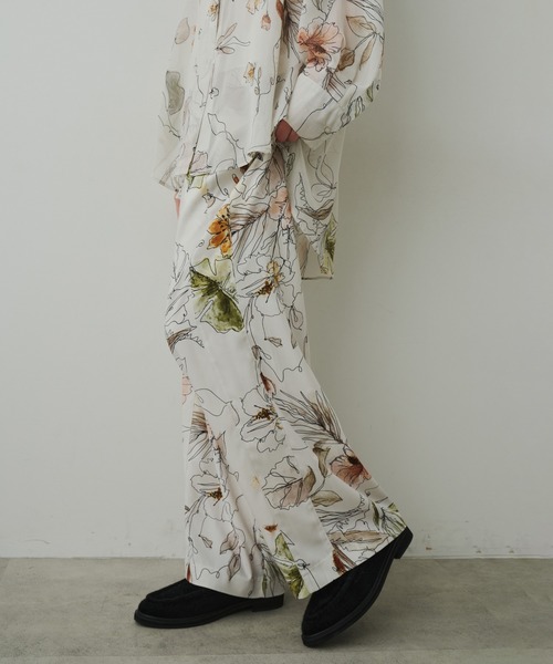LA BELLE ETUDE（ラベルエチュード）の「オリジナルvintageフラワープリントストレートパンツ（その他パンツ・レディース・ホワイト/ブラウン/ブラック・0/1）」の12枚目の写真