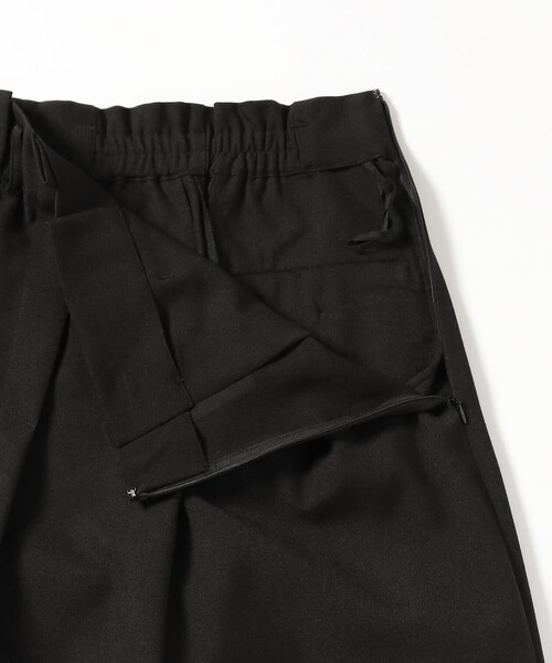 Ray BEAMS（レイビームス）の「アシンメトリー ハイウエスト パンツ（その他パンツ・レディース・ダークブラウン/ブラック・1/0）」の18枚目の写真