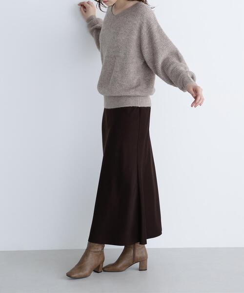 NATURAL BEAUTY BASIC（ナチュラルビューティーベーシック）の「◇【Oggi掲載】バイアスサテンナロースカート（スカート・レディース・オフホワイト/パープル/ブラック/ダークブラウン・MEDIUM/SMALL/P/S）」の20枚目の写真