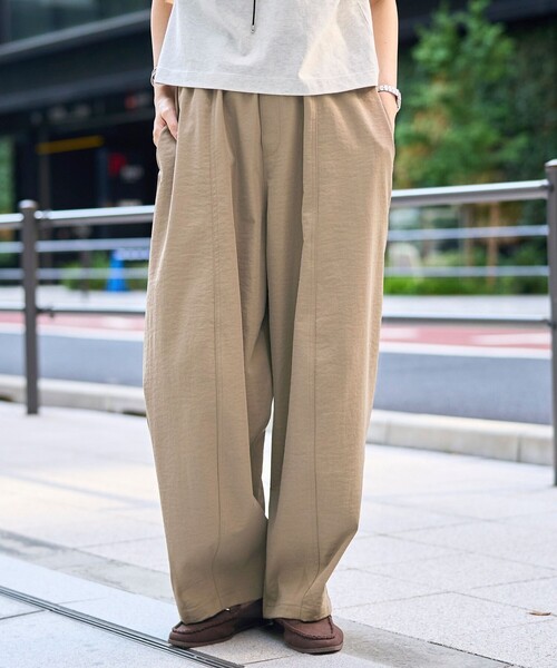 coen（コーエン）の「ポリツイルコクーンパンツ（スラックス・レディース・ダークグレー/ナチュラル/ブラック/ベージュ・M/L）」の8枚目の写真