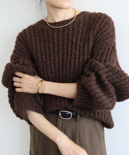 le.coeur blanc(ルクールブラン)の「《WEB限定アイテム》ヘアリーヤーンローゲージニット(ニット/セーター・レディース・イエロー/ピンク/ブラウン/アイボリー/チャコールグレー・38)」の12枚目の写真