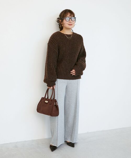 le.coeur blanc(ルクールブラン)の「《WEB限定アイテム》ヘアリーヤーンローゲージニット(ニット/セーター・レディース・イエロー/ピンク/ブラウン/アイボリー/チャコールグレー・38)」の14枚目の写真