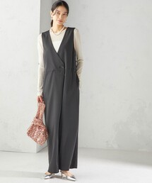 ships little black（シップスリトルブラック）の「little black: 〈洗濯機可能〉ストレッチ ツイル フロント 釦  Vネック オールインワン（サロペット/オーバーオール）」