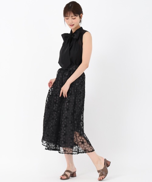 MISCH MASCH(ミッシュマッシュ)の「テープ刺繍フレアスカート(スカート・レディース・アイボリー/ブラック・M/S)」の19枚目の写真