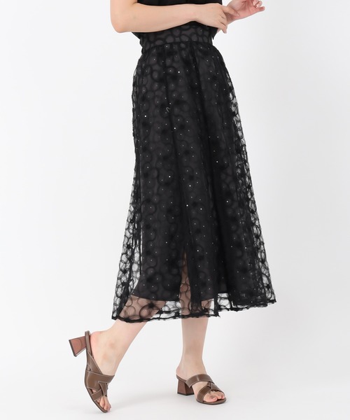 MISCH MASCH(ミッシュマッシュ)の「テープ刺繍フレアスカート(スカート・レディース・アイボリー/ブラック・M/S)」の10枚目の写真