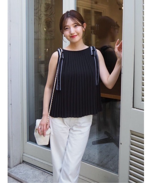 Her lip to（ハーリップトゥー）の「Pleated Chiffon Ribbon Top（シャツ/ブラウス・レディース・ホワイト/ブラック・FREE）」の2枚目の写真