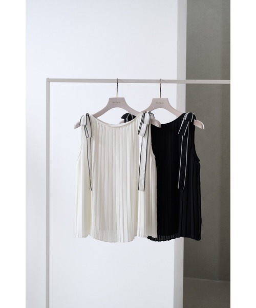 Her lip to（ハーリップトゥー）の「Pleated Chiffon Ribbon Top（シャツ/ブラウス・レディース・ホワイト/ブラック・FREE）」の6枚目の写真