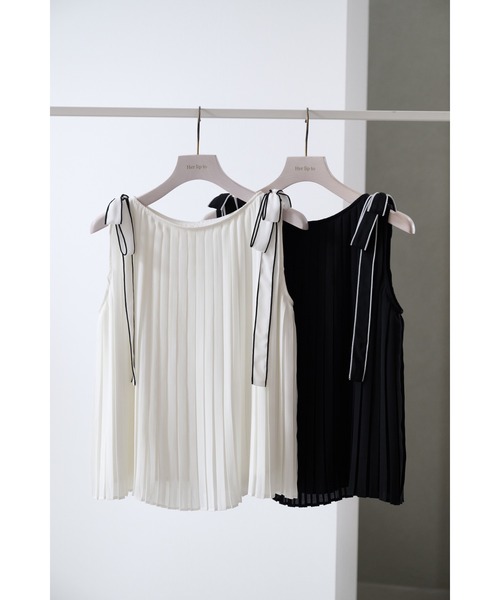 Her lip to（ハーリップトゥー）の「Pleated Chiffon Ribbon Top（シャツ/ブラウス・レディース・ホワイト/ブラック・FREE）」の7枚目の写真