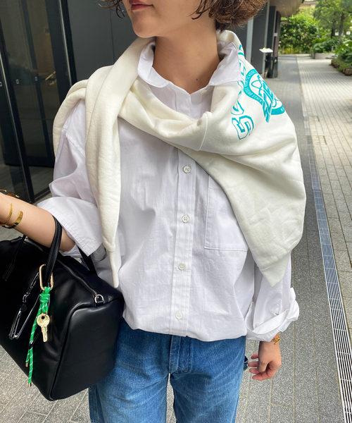 SLOBE IENA(スローブイエナ)の「コットンブロードベーシックシャツ(シャツ/ブラウス・レディース・ホワイト/ブラウン/スカイブルー・FREE)」の17枚目の写真