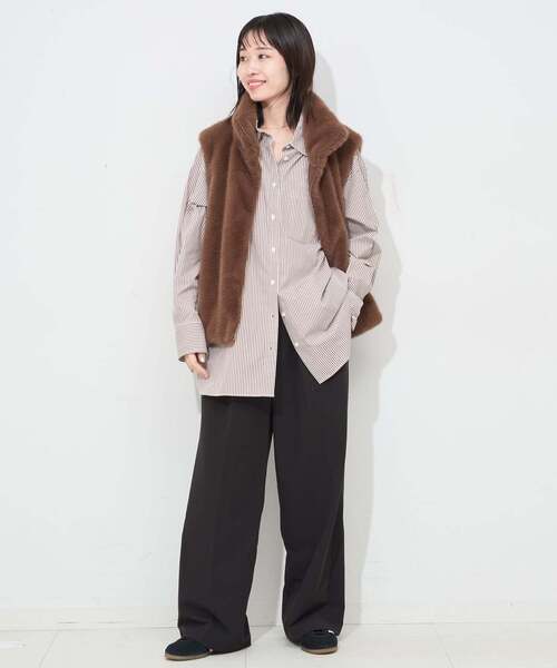 SLOBE IENA(スローブイエナ)の「コットンブロードベーシックシャツ(シャツ/ブラウス・レディース・スカイブルー/ブラウン/ホワイト・FREE)」の21枚目の写真